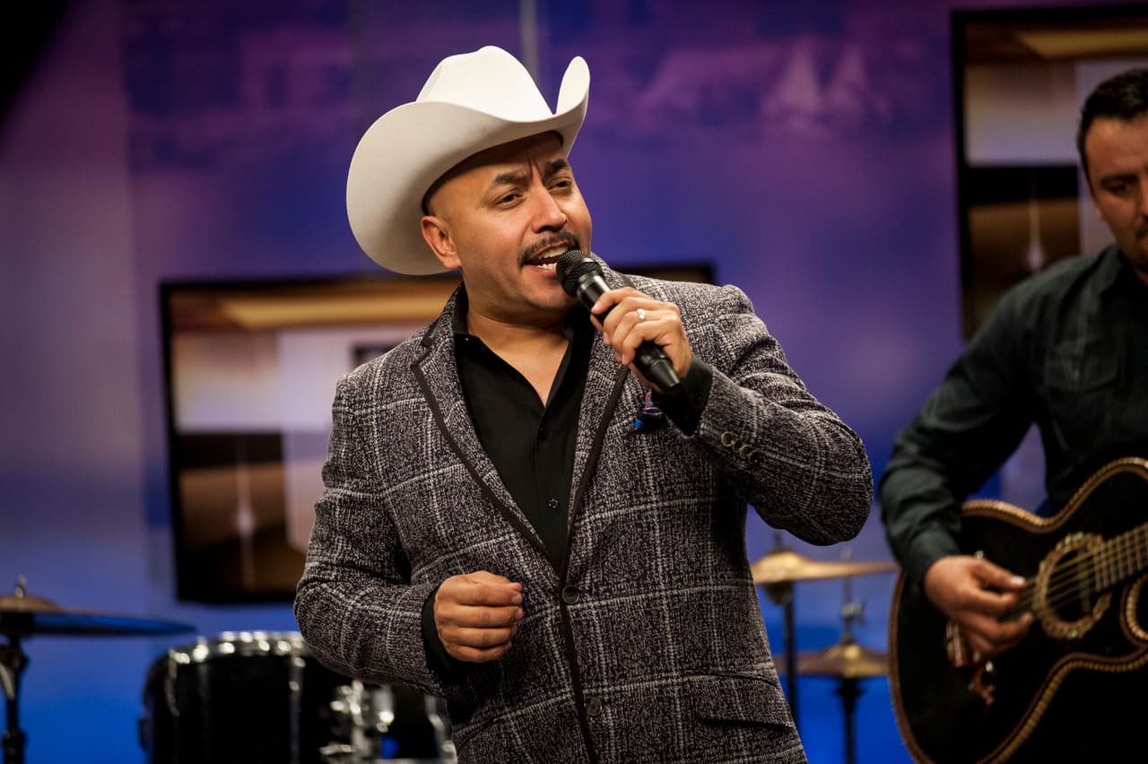 Ganadores tienen la oportunidad de convivir con Lupillo