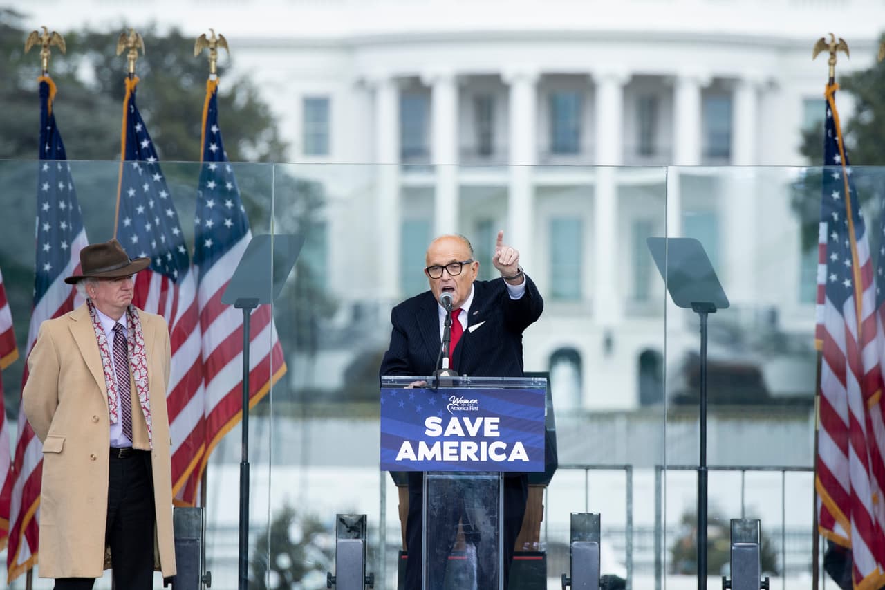 Rudy Giuliani podría perder la membresía del Colegio de Abogados del Estado de Nueva York