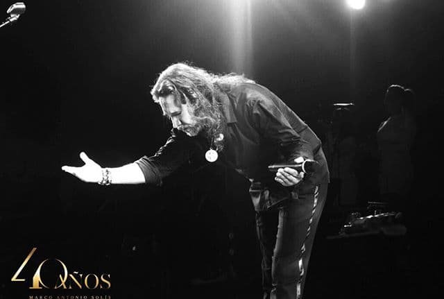 Se presentó con rotundo éxito durante el Festival de Viña del Mar en Chile en 2005, donde se llevó todos los reconocimientos de Antorchas y Gaviotas de Plata otorgados por el público.