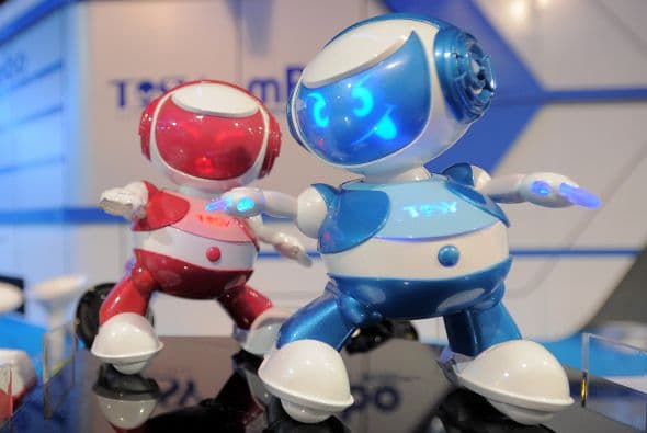 Tosy Disco Robots de Vietnam te pondrán a bailar.