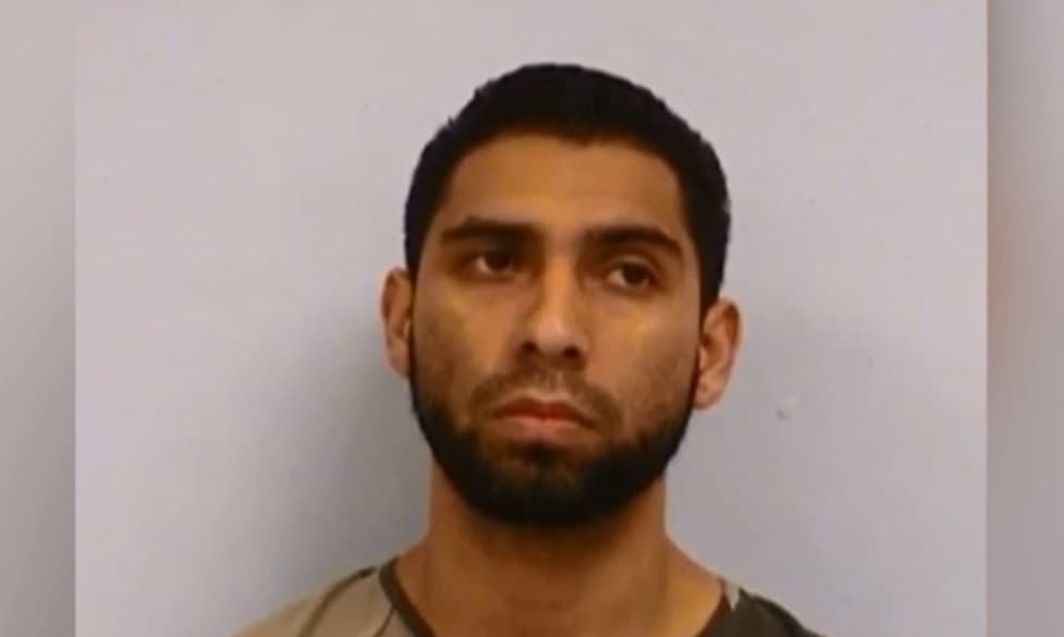 Abogado de un hispano, requerido por ICE en Texas, asegura que su cliente es un residente legal