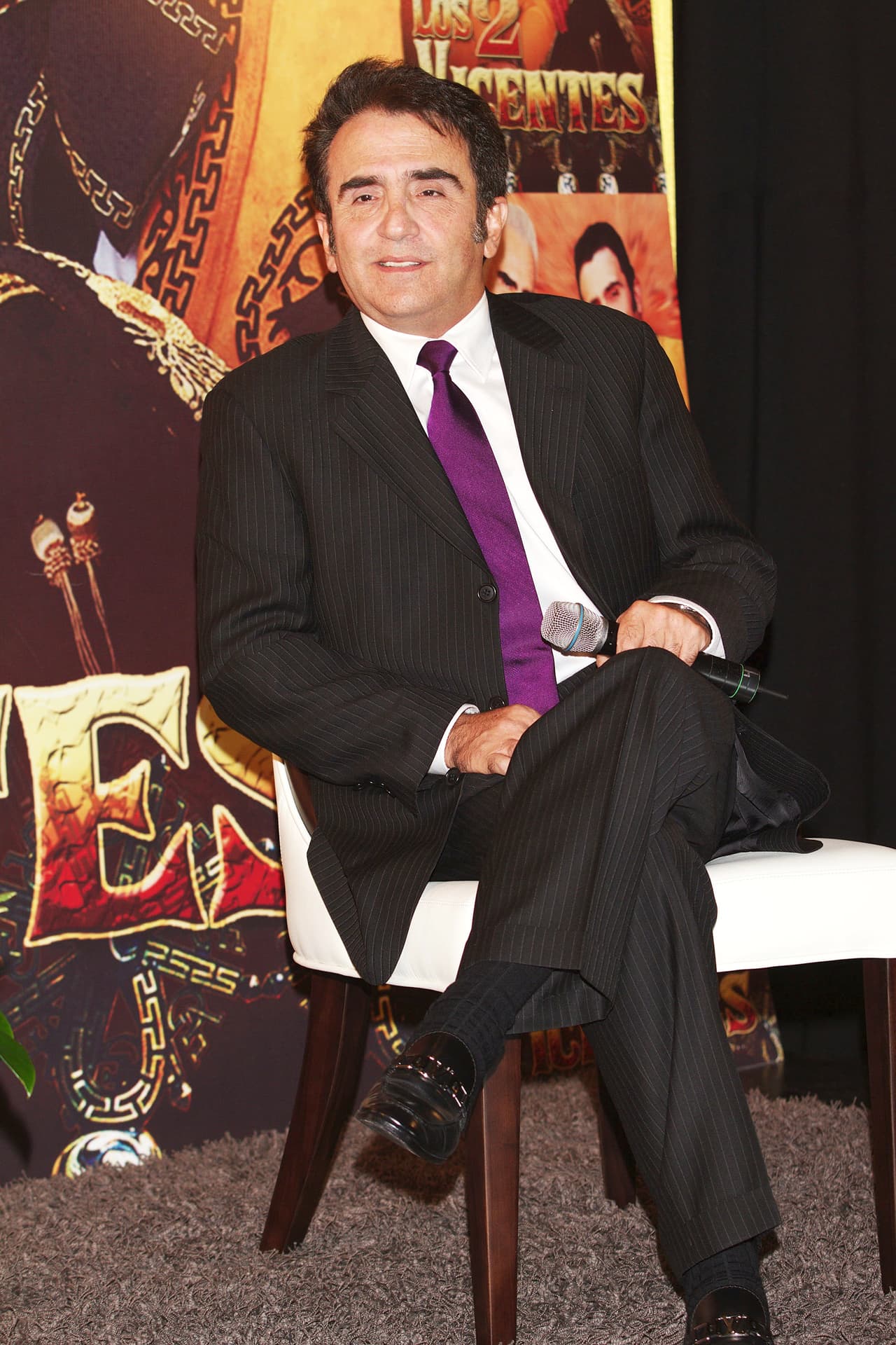 El hijo mayor de Vicente Fernández estuvo privado de su libertad 121 días, le cortaron un dedo anular y otro meñique, con los amenazaron a su padre, quien finalmente tuvo que pagar 3.2 millones de dólares para recuperarlo.