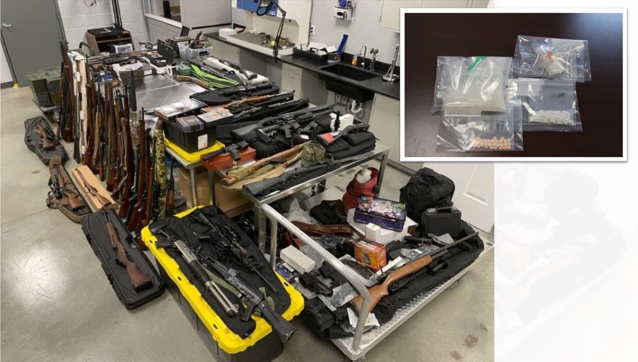 Más de 70 armas robadas y droga valuada en más de $12,000: lo incautado a una red de tráfico en Georgia 