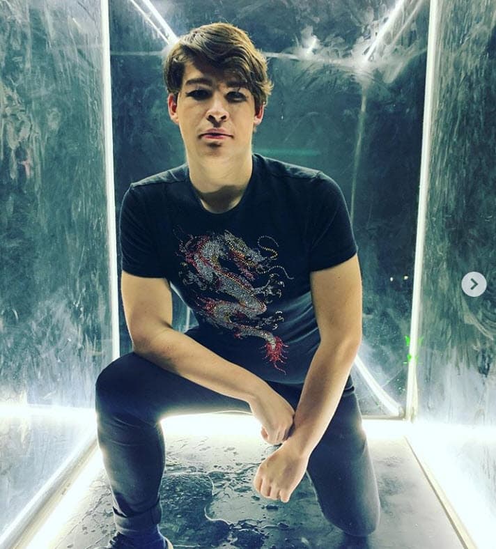 Sebastián Adame admitió que, a pesar de los problemas que han tenido, sí le afecta ver a su papá golpeado.