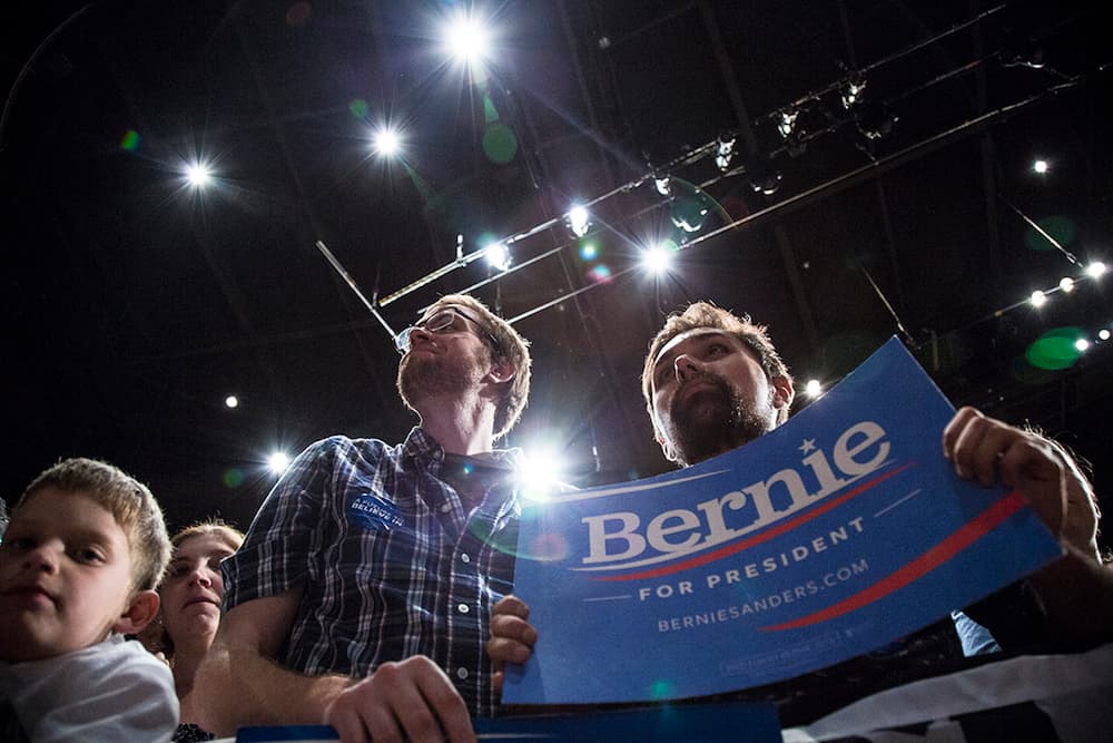 Sanders arrastra a muchos jóvenes votantes