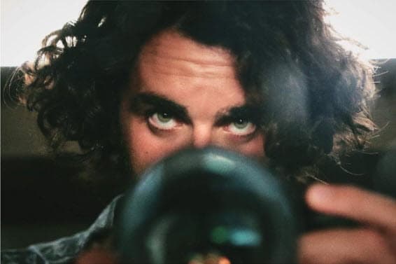 ¿Podrás adivinar de a quién pertenecen estos hermosos ojos?