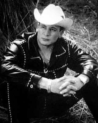 Ya han pasado 13 años de la muerte de Valentín y ha habido varios planes para llevar su vida a la pantalla.