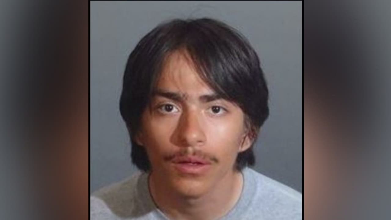 Buscan a un joven bajo sospecha de asesinar a su hermana de 13 años en el sur de California