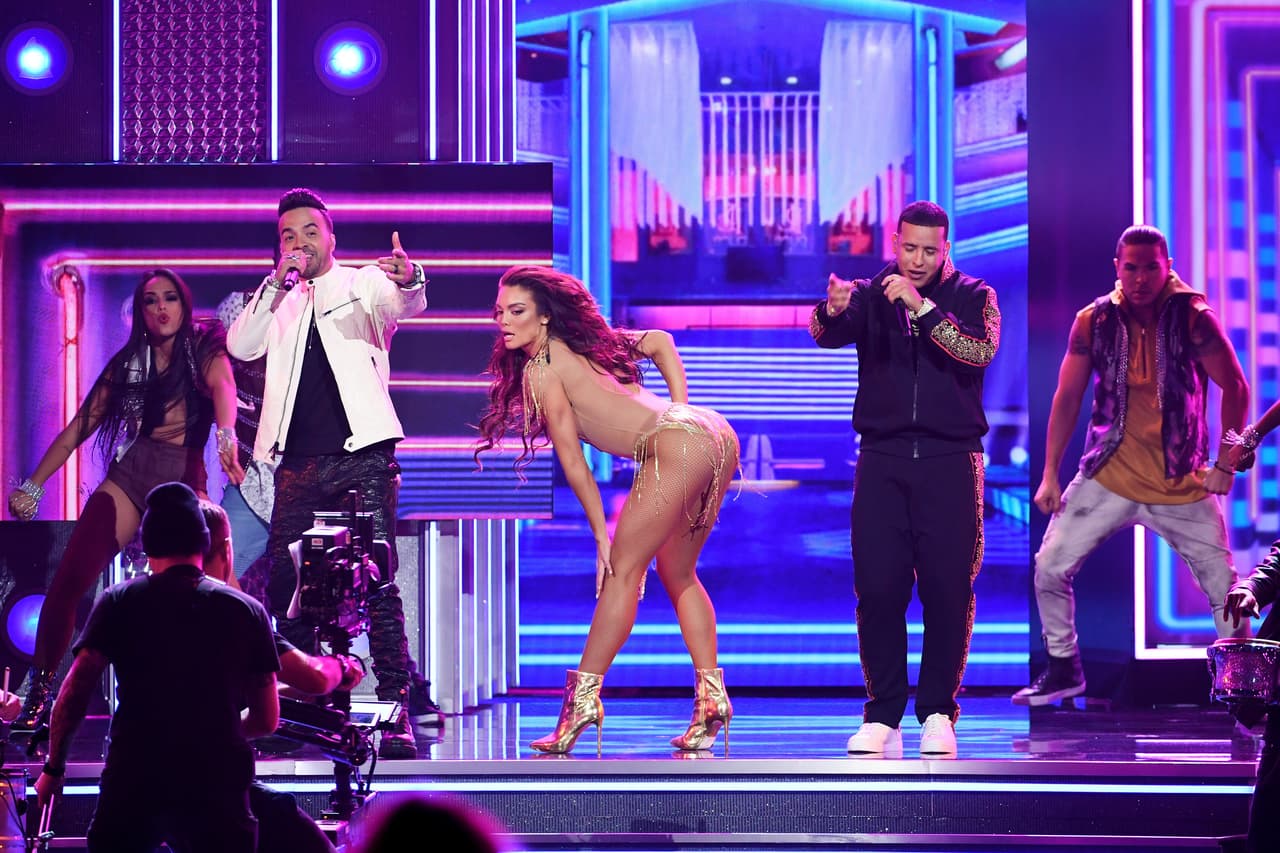 Algunos le criticaron a Zuleyka que no bailó bien o que no lo hizo con la misma soltura que en el video de 'Despacito'. La ex reina de belleza replicó que para poder entender lo que hizo hay que haber pisado el escenario de los GRAMMY.