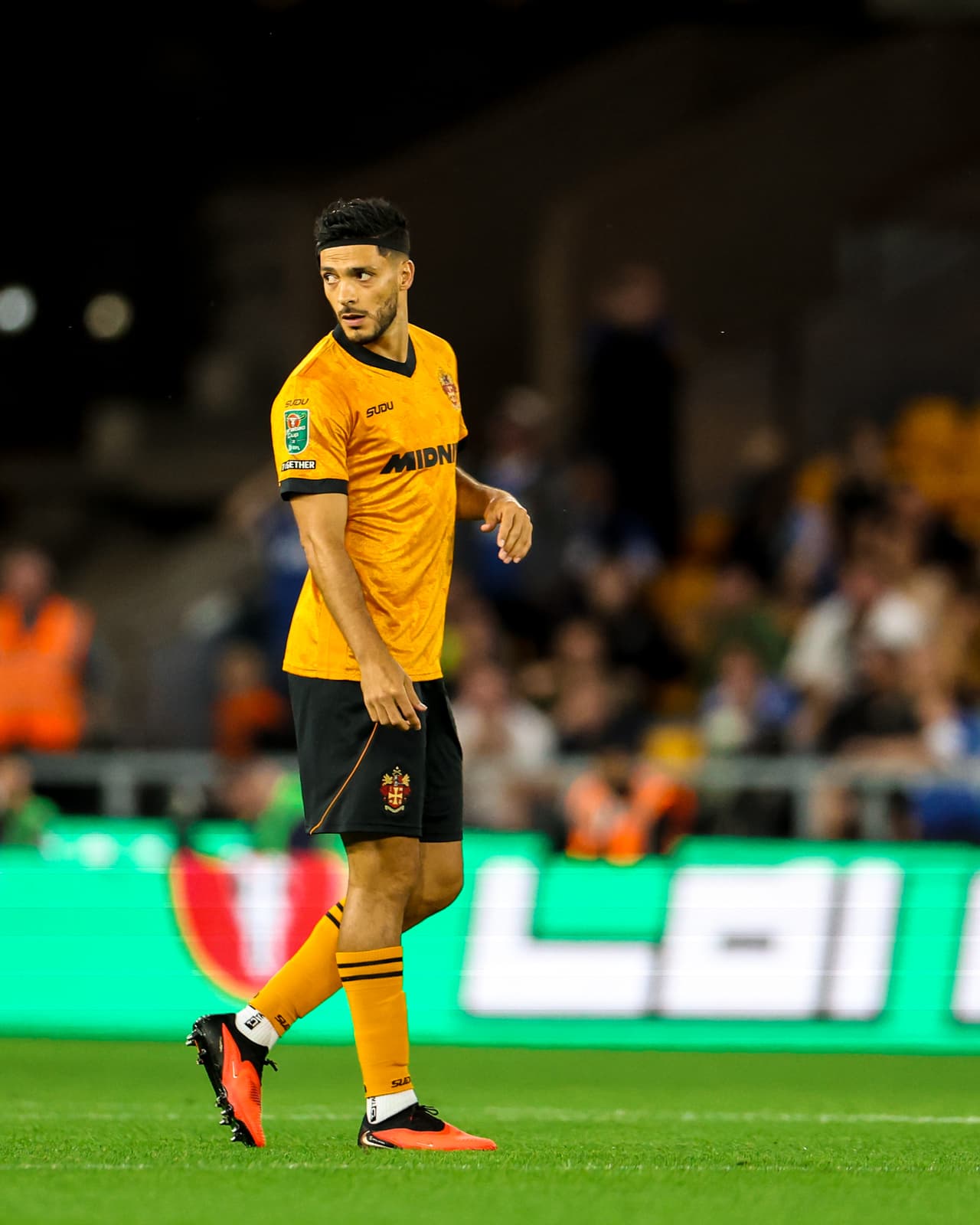 Raúl Jiménez regresa al Wolverhampton con cánticos y triunfo sobre el Port Val