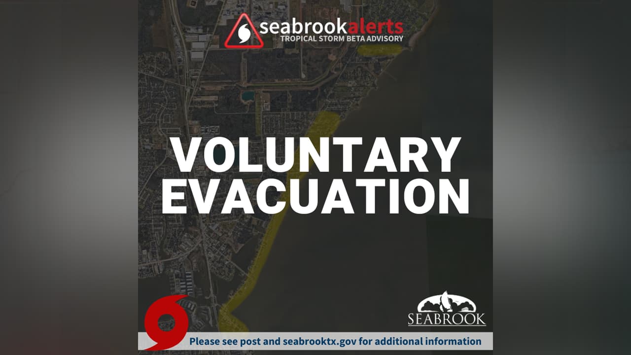 El alcalde Thom Kolupski emitió una
<b><a href="https://www.facebook.com/SeabrookTX/photos/a.688482761168355/4389570824392845/?type=3&theater" target="_blank">orden de evacuación voluntaria </a></b>para residentes y negocios en áreas bajas en Seabrook, específicamente en la parte baja de Todville desde Red Bluff hacia el sur, hasta SH 146 y Baywood Drive.