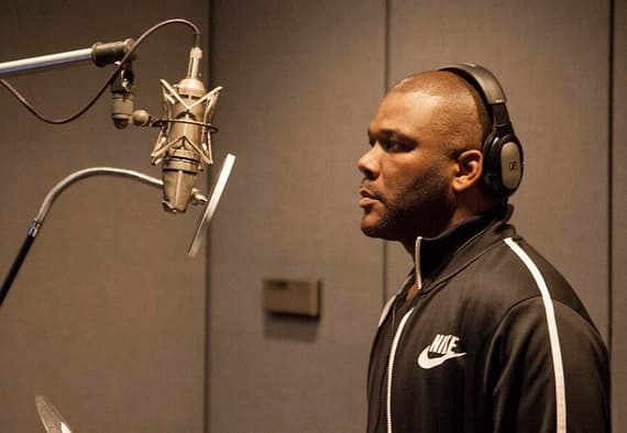 Perry escribió en su Facebook que es horrible que todos se estuvieran 'peleando' por reportar la muerte de un ser humano tan maravilloso.