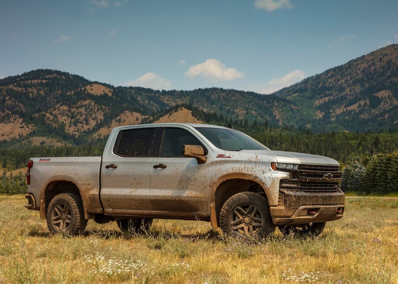 <h3 class="cms-H3-H3"><b>6. Chevrolet Silverado 1500</b></h3>
<br>
<br>
<b>Precio promedio de una unidad usada en abril 2021:</b> $37,324
<br>
<br>
<b>Diferencia en dólares comparado a abril 2020:</b> $7,960
<br>
<br>
<b>Diferencia porcentual comparado a abril 2020:</b> 27.1%