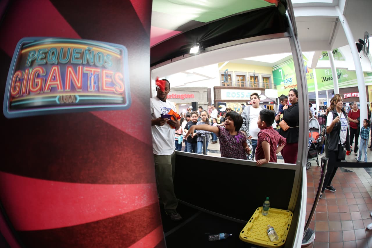 Mucha diversión en el juego dejar caer el micrófono (Drop the Mic).