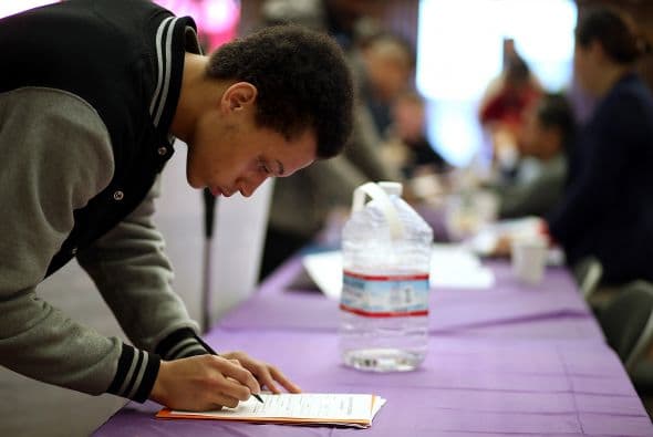 América del Norte, que incluye a EEUU y Canadá, comparte una perspectiva positiva. El 37% de los adultos estadounidenses y 47% de los canadienses vieron buenas condiciones en el mercado laboral en 2013.