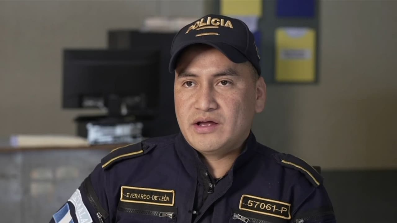 Sobrevive de milagro: Policía en Guatemala narra cómo se salvó de 2 accidentes viales mortales con horas de diferencia