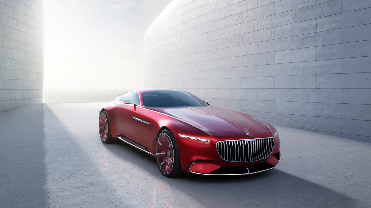 El 
<b>Vision Mercedes-Maybach 6 Concept</b> con sus 
<b>6 metros de longitud</b>, fue concebido desde el inicio de su desarrollo como un 
<b>automóvil eléctrico</b>. El primer concepto en llevar el nombre 
<b>Maybach</b> en 12 años hará su debut este fin de semana durante la 
<b>Semana del Auto de Monterey </b>que concluirá el 21 de agosto próximo 
<b>Concourse d'Elegance de Pebble Beach 2016</b>. 
<br>