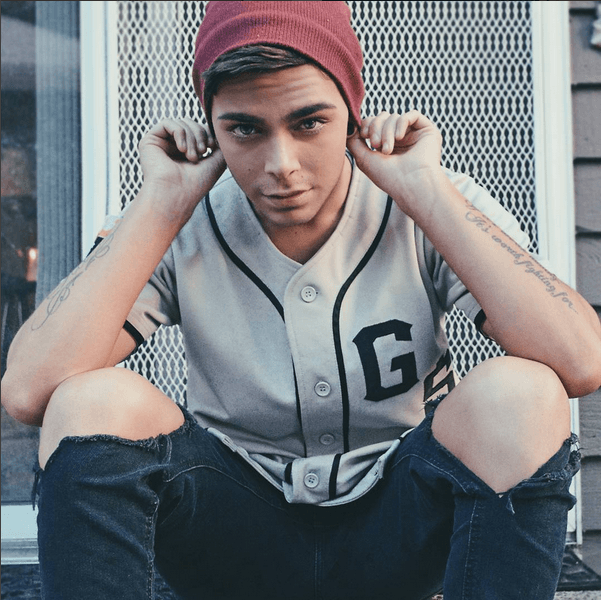 Diydan López es uno de los mexicanos que ha logrado acelerar corazones con su mirada, estilo y voz.