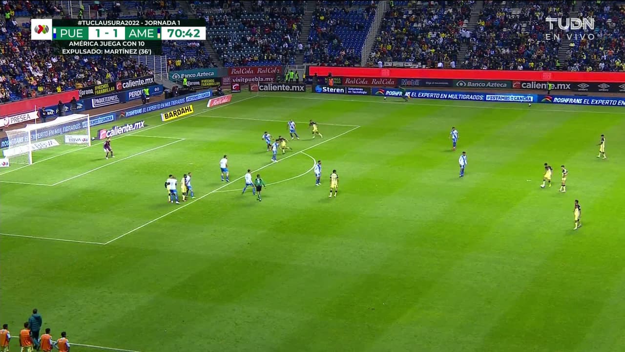 ¡TIRO ATAJADO! disparo por Sebastián Cáceres.