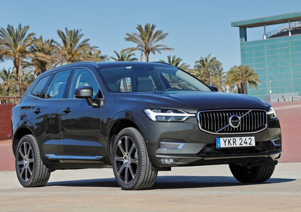 <h3 class="cms-H3-H3"><b>8 - Volvo XC60</b></h3>