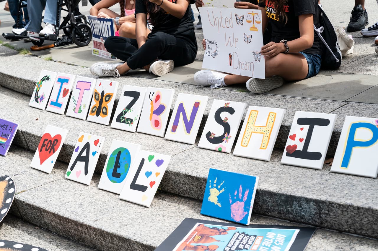 Inmigrantes en Nueva York exigen un camino a la ciudadanía para millones de indocumentados