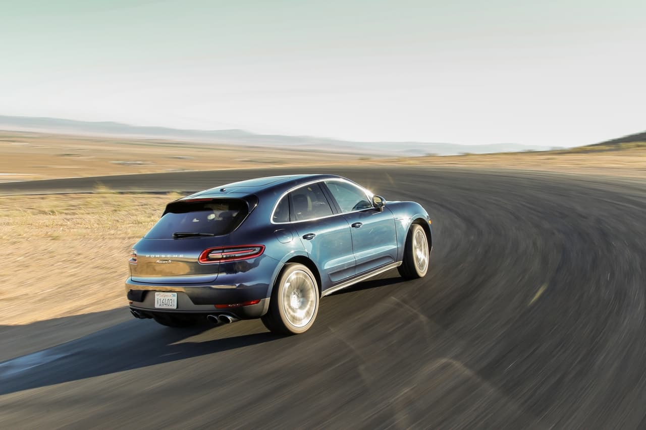 El peso de esta edición es de 3900 libras, erigiéndose como el más liviano de la gama Macan