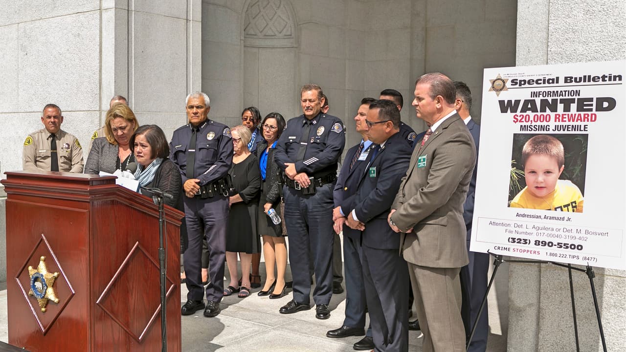 Las autoridades habían ofrecido inicialmente una recompensa de 20,000 dólares por información sobre el menor, que luego subió a $30,000.