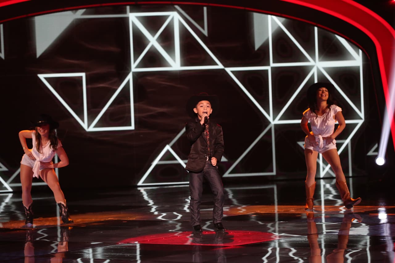 <b>Johnny Lozada</b> observó de incógnito las presentaciones de todos los peques y la privilegiada voz de 
<b>Joel</b> lo conquistó de inmediato.