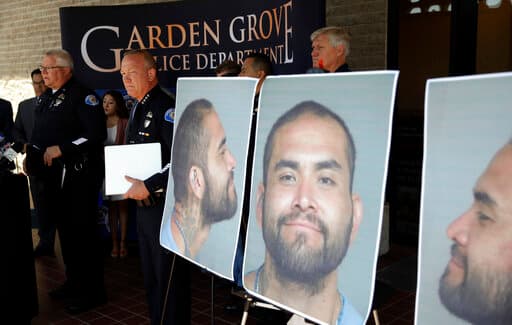 <b>Zachary Castañeda, de 33 años, fue arrestado el 7 de agosto en una tienda 7-Eleven en Santa Ana, después de presuntamente matar a cuatro personas y herir a otras dos en una serie de robos y ataques violentos en el condado de Orange</b>,
<b>descritos por el teniente Carl Whitney del Departamento de Policía de Garden Grove como actos de ‘maldad pura’.</b>
<br>