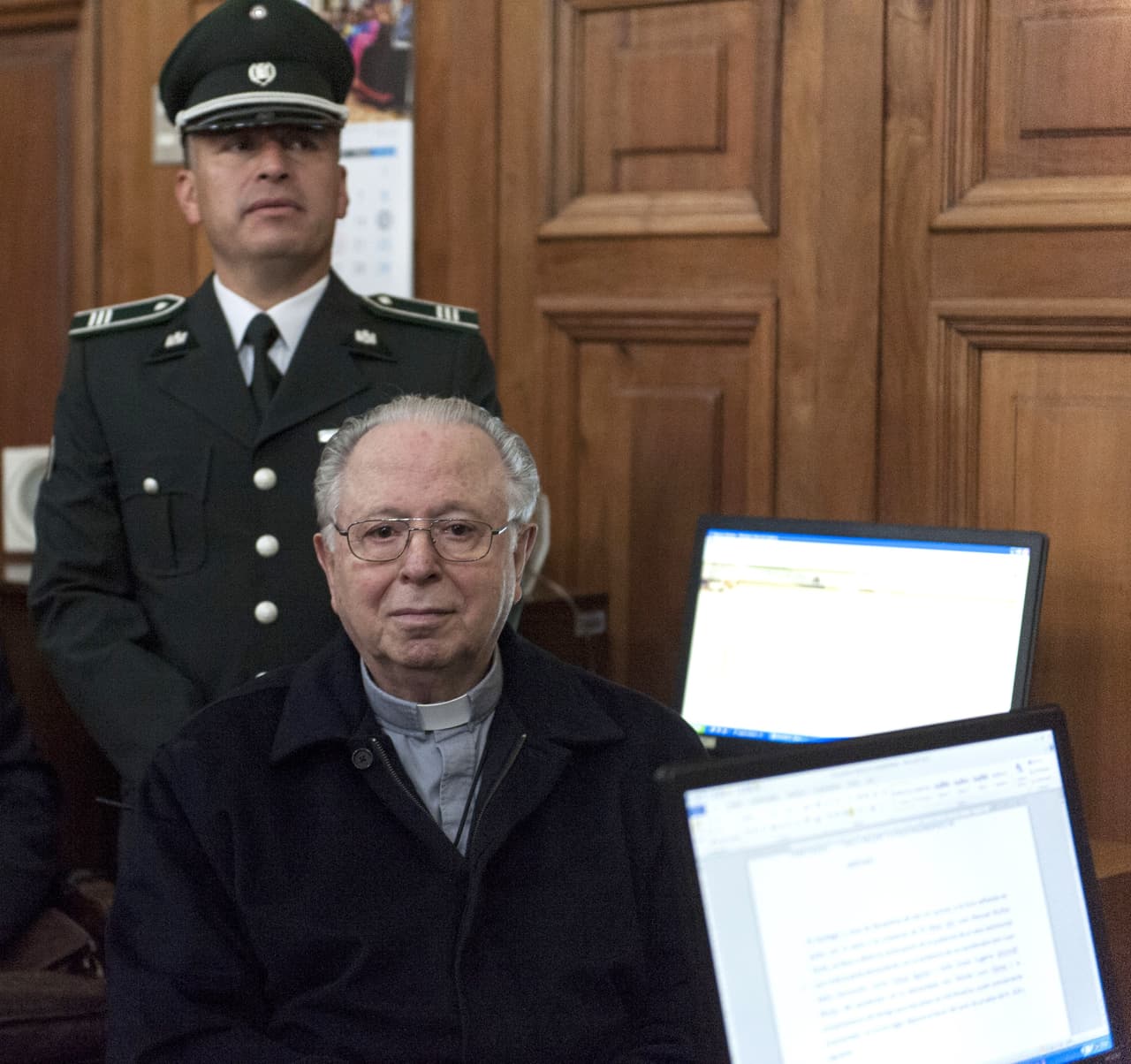 Chile: sacerdote acusado de abuso sexual testifica en corte