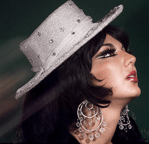 En los 70's Olga Breeskin era la reina de las 'vedettes' en México y las localidades para verla en su show se agotaban con rapidez, porque todos querían ver a Olga, como rezaba su canción tema.