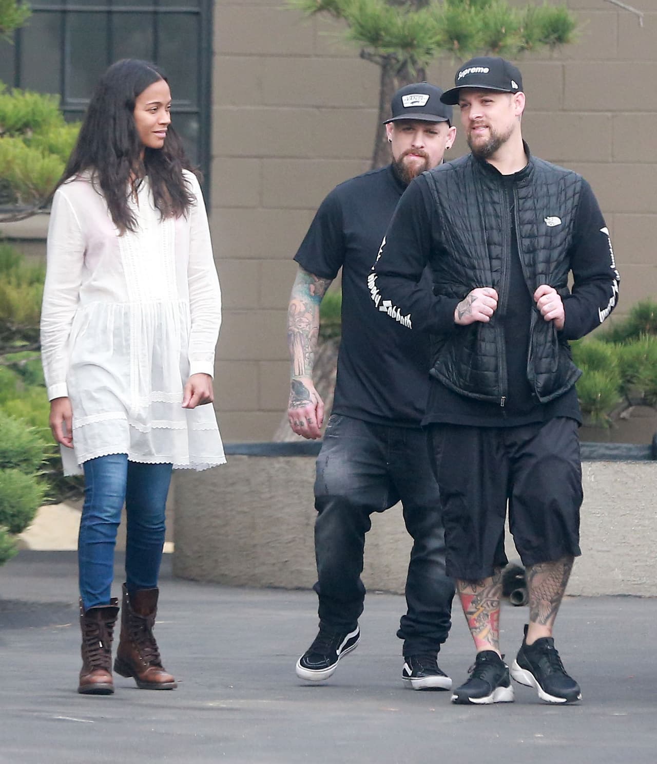 Pero se le ve muy contenta.