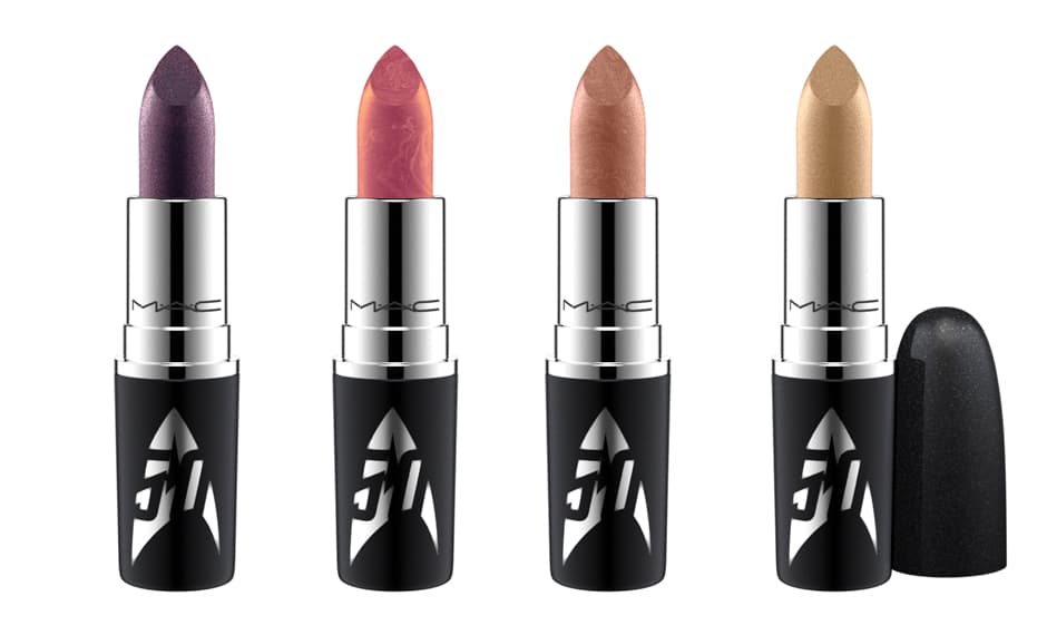 Desde un tono morado hasta un dorado son las opciones de lipstick que ofrece la colección. Definitivamente nuestro favorito es el color morado. Los tonos: Klingiton, Where no man has gone before, Llap, The enemy within. $18 dólares cada uno, 
<a href="https://www.maccosmetics.com/collections-mac-star-trek">Maccosmetics</a>.