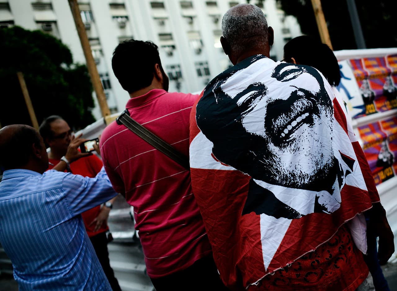 A seis años de dejar la presidencia, la figura de Lula sigue siendo polarizadora en Brasil.