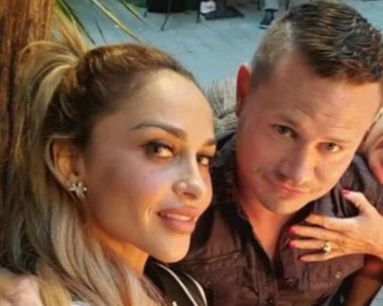 Se inventó una vida exitosa para defraudar a negocios de marihuana: el FBI dice que huyó con su esposa y el perro