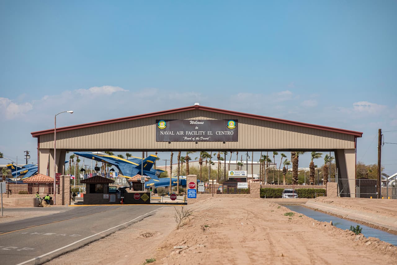 <b>Puesto 12. El Centro, California</b>
<br>
<br>Variación de la población por la migración, entre 2010 y 2020: -8.0% (-14,046 habitantes).
<br>
<br>Variación de la población en general, entre 2010 y 2020: +3.3% (5,745 habitantes).
<br>
<br>Tasa de pobreza: 25.1%.
<br>
<br>Población en 2020: 180,267 habitantes.
<br>
<br>Los estados con la tasa más alta de pobreza en el país son Mississippi (20.3%), Louisiana (19.2%), Nuevo México (19.1%) Virginia Occidental (17.6%) y Kentucky (17.3%).
<br>