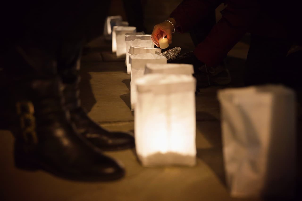 Al terminar, cierre bien el tapón del envase, ubique en lugar seguro y ventilado y lávese las manos con abundante agua y jabón.