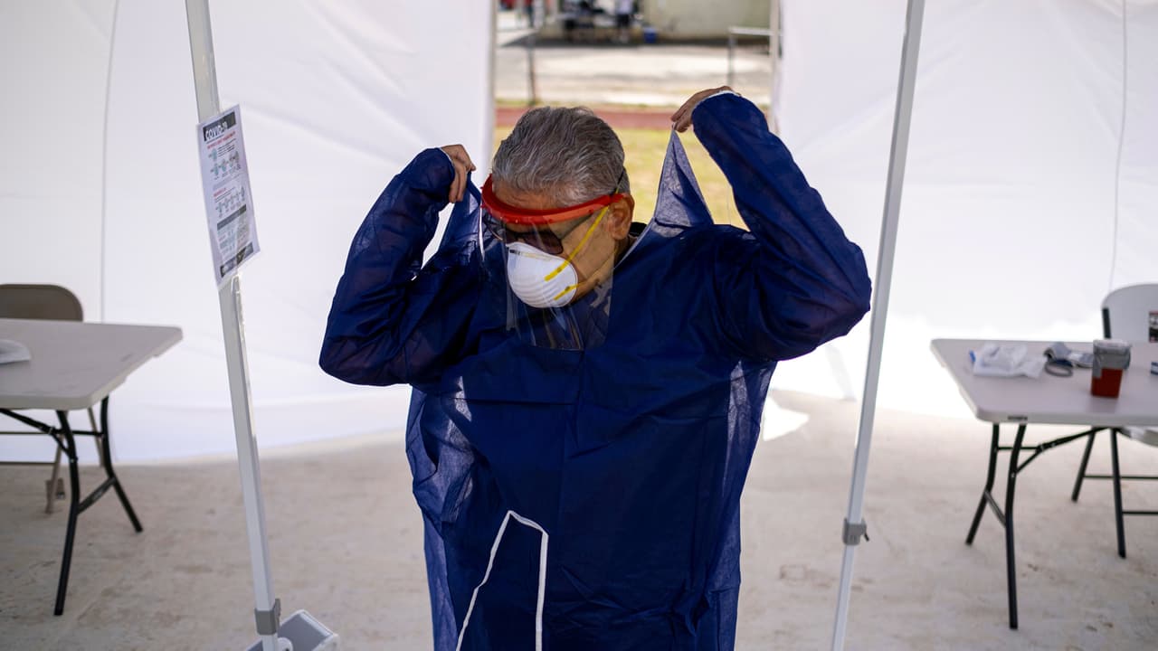 El alza de contagios por covid-19 se mantiene en Puerto Rico; Salud reporta un fallecimiento más