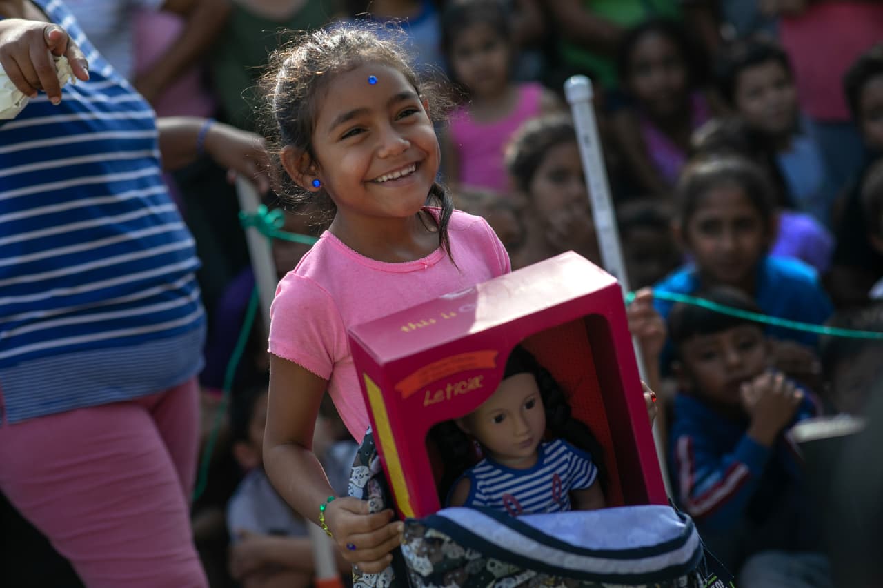 ¿Qué es #GivingTuesday y cómo puedes apoyar a varias organizaciones benéficas de Houston? Te explicamos