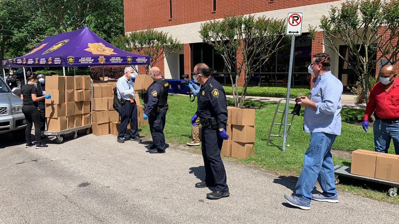 Las autoridades del precinto 1 de la oficina del sheriff del condado Harris llegaron a la zona de Acres Homes localizado en el código postal 77088.