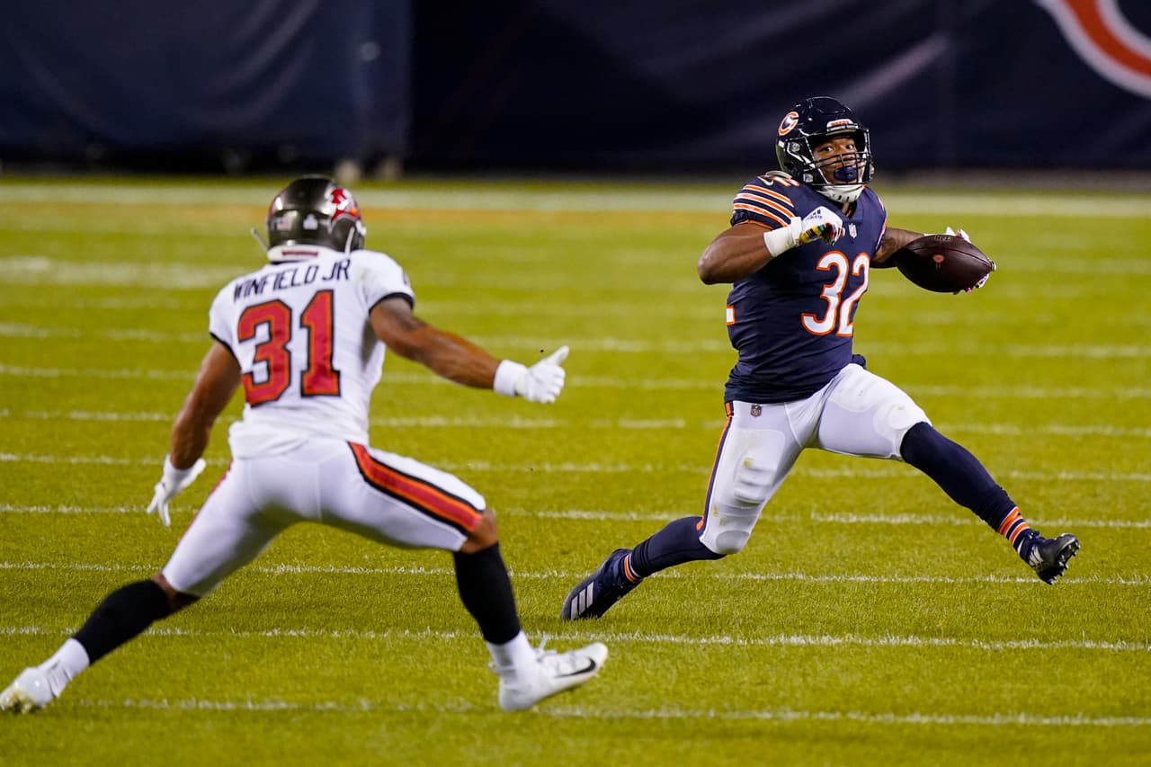 Tom Brady vuelve a perder la pelea frente a Nick Foles con un marcador de 19-20 en contra.