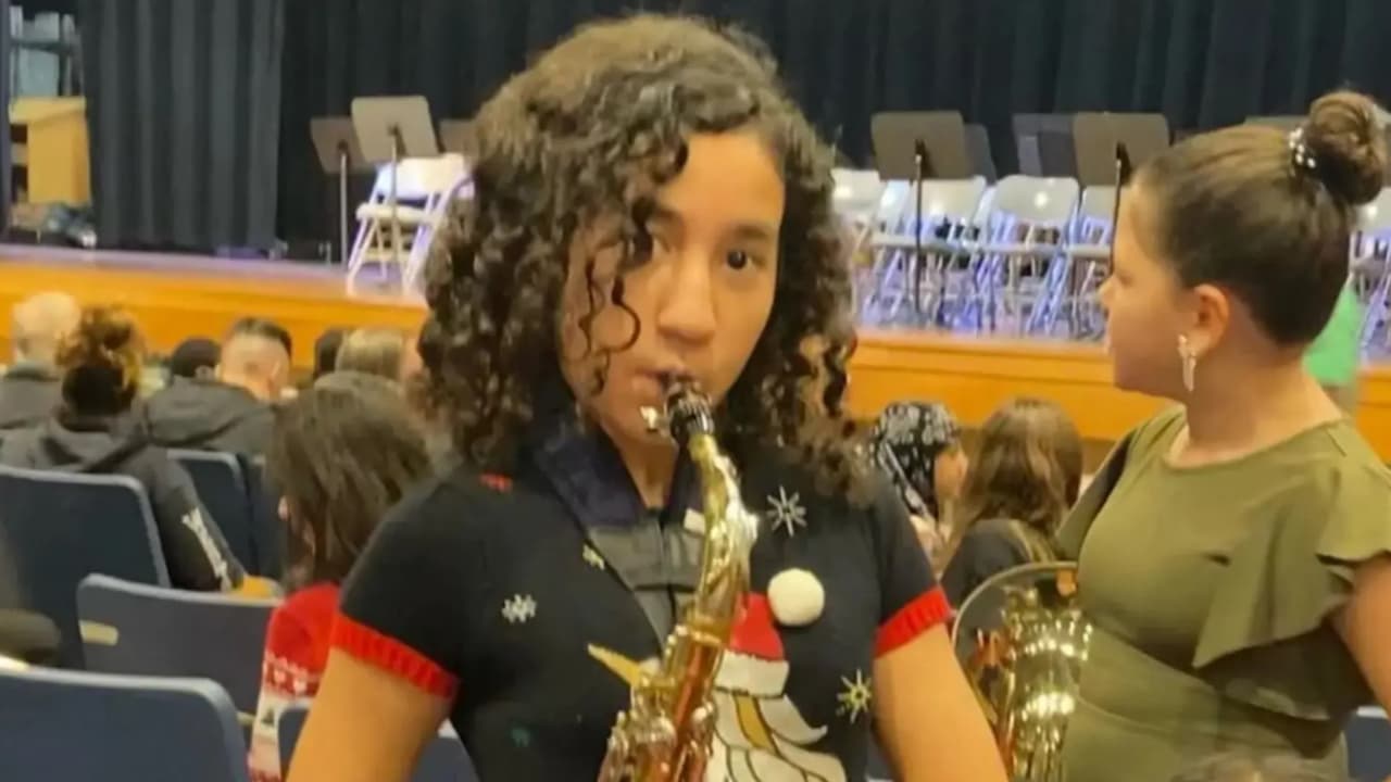 Encuentran muerta a niña de 11 años en el baño de su escuela en Nueva Jersey; presuntamente sufría bullying