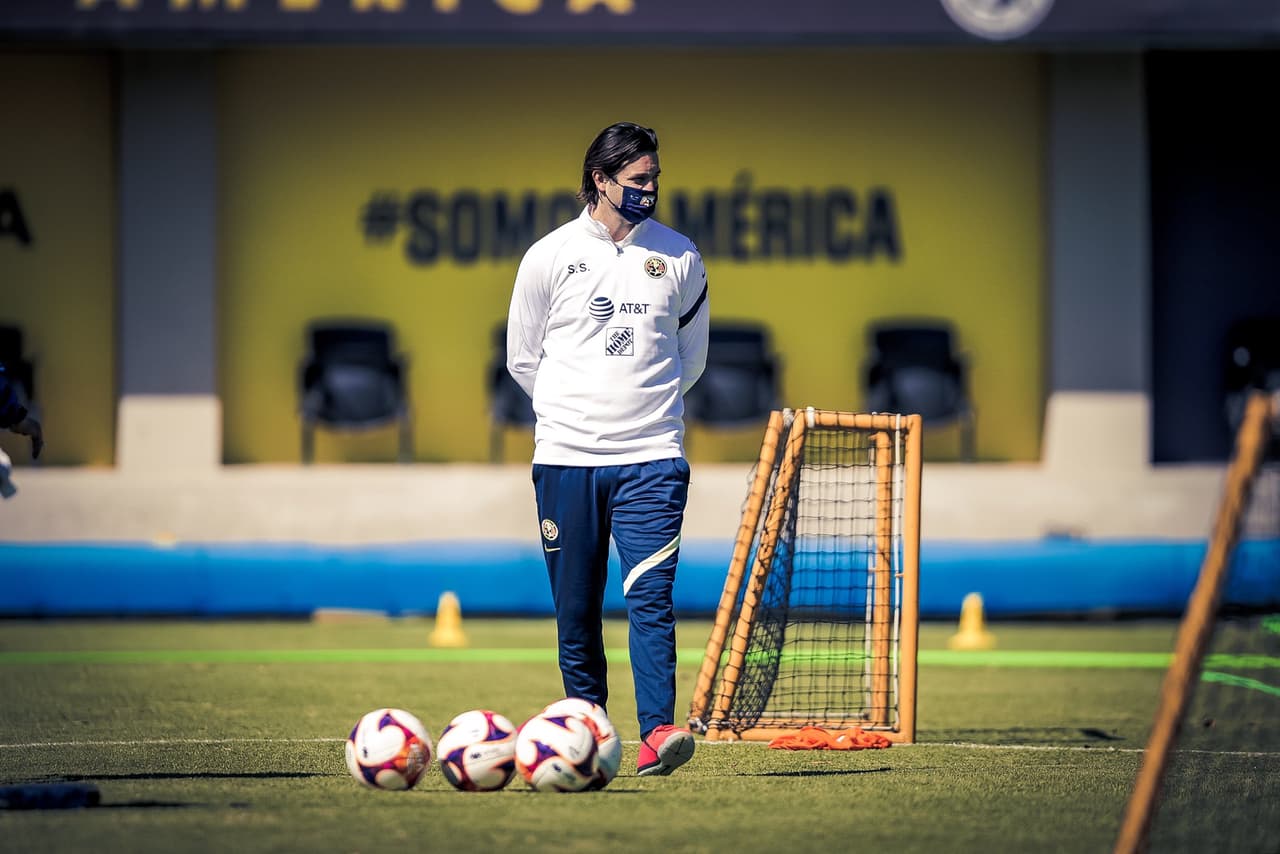 Santiago Solari ya tiene visa de trabajo y estará ante Rayados