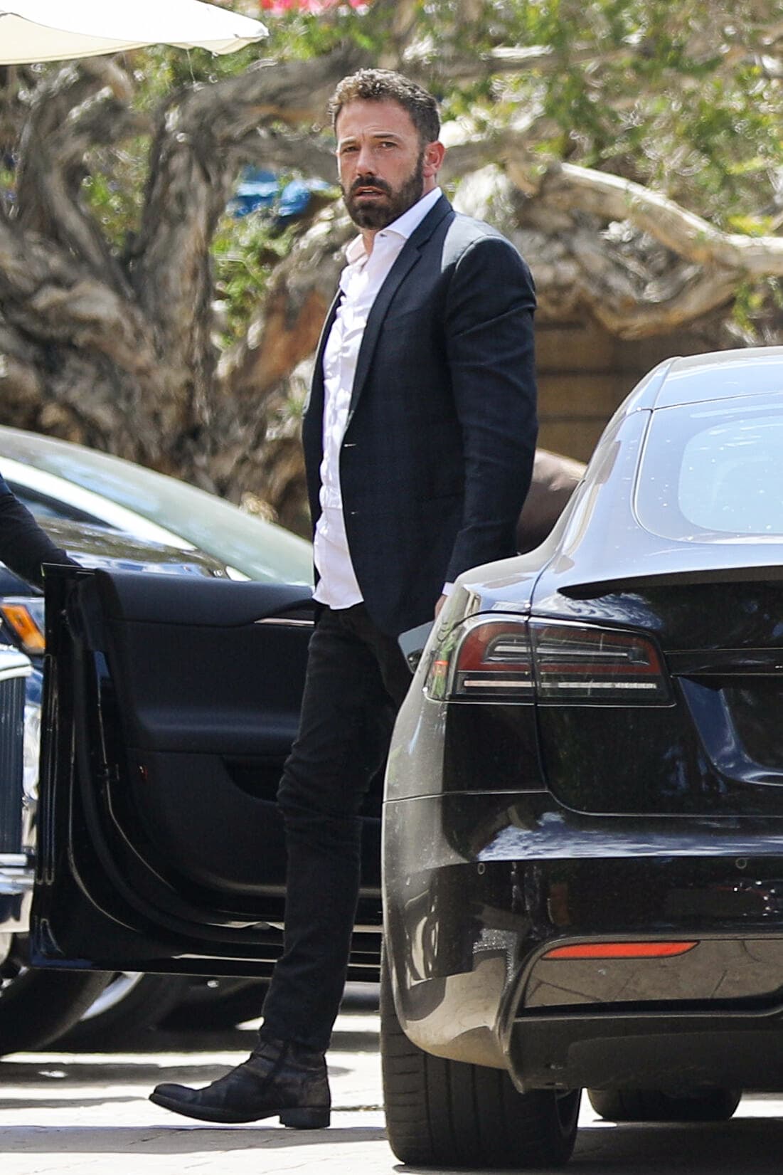 "
<b>Disfrutan jugando juntos</b> y lo han hecho en el pasado", agregó el informante, "Ben tuvo la oportunidad de trabajar en Las Vegas esta semana y ella llegó".
<br>