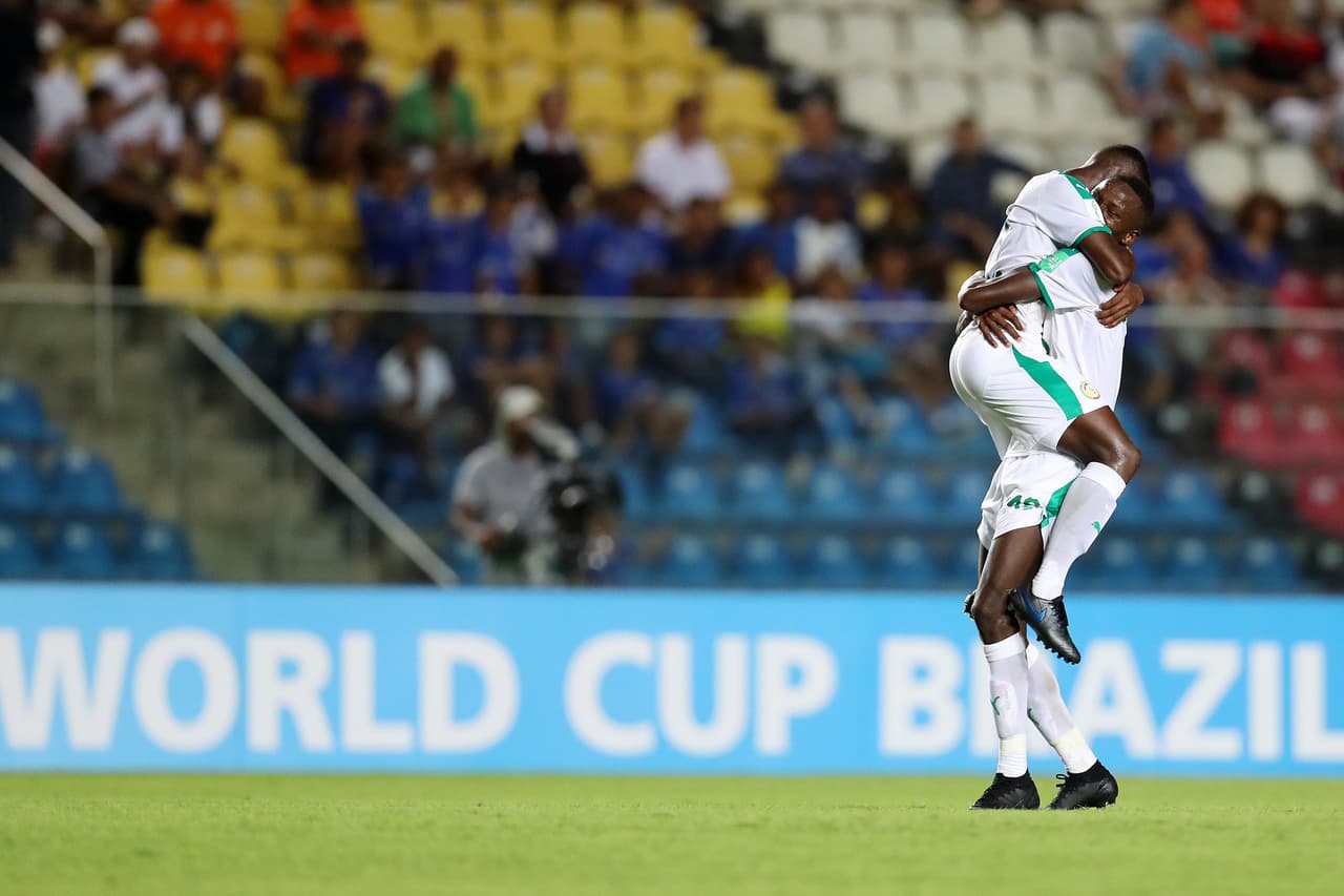 Corea del Sur 1-3 Francia; Holanda 1-3 Senegal; EEUU 0-0 Japón; Chile 4-2 Haití.