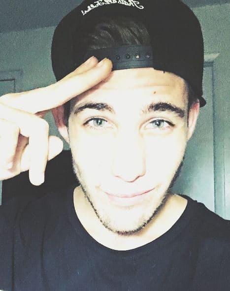 Wisin le aconsejó que debe trabajar en la humildad.