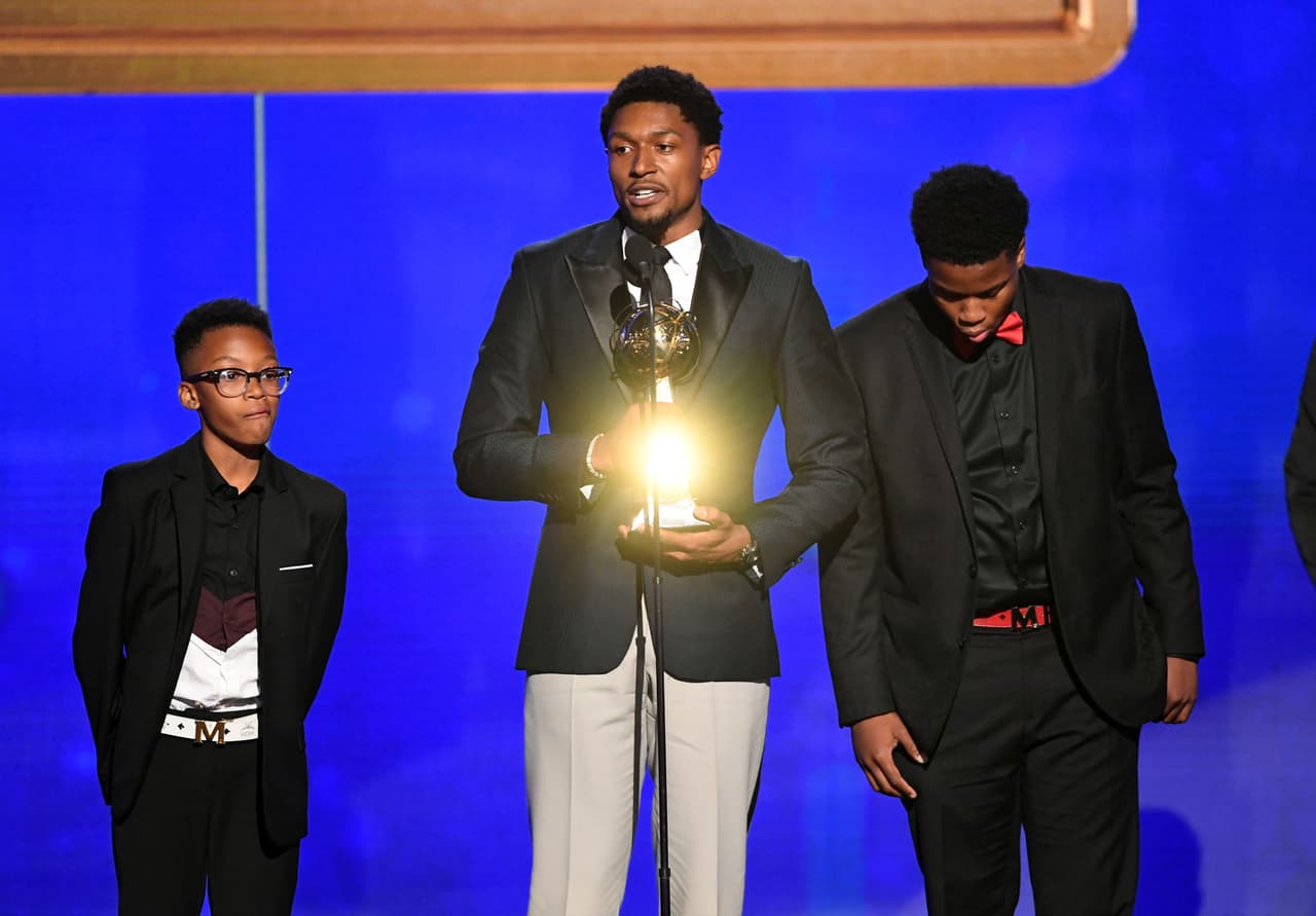 El premio al Trabajo Comunitario se lo quedó Bradley Beal (Washington Wizards).