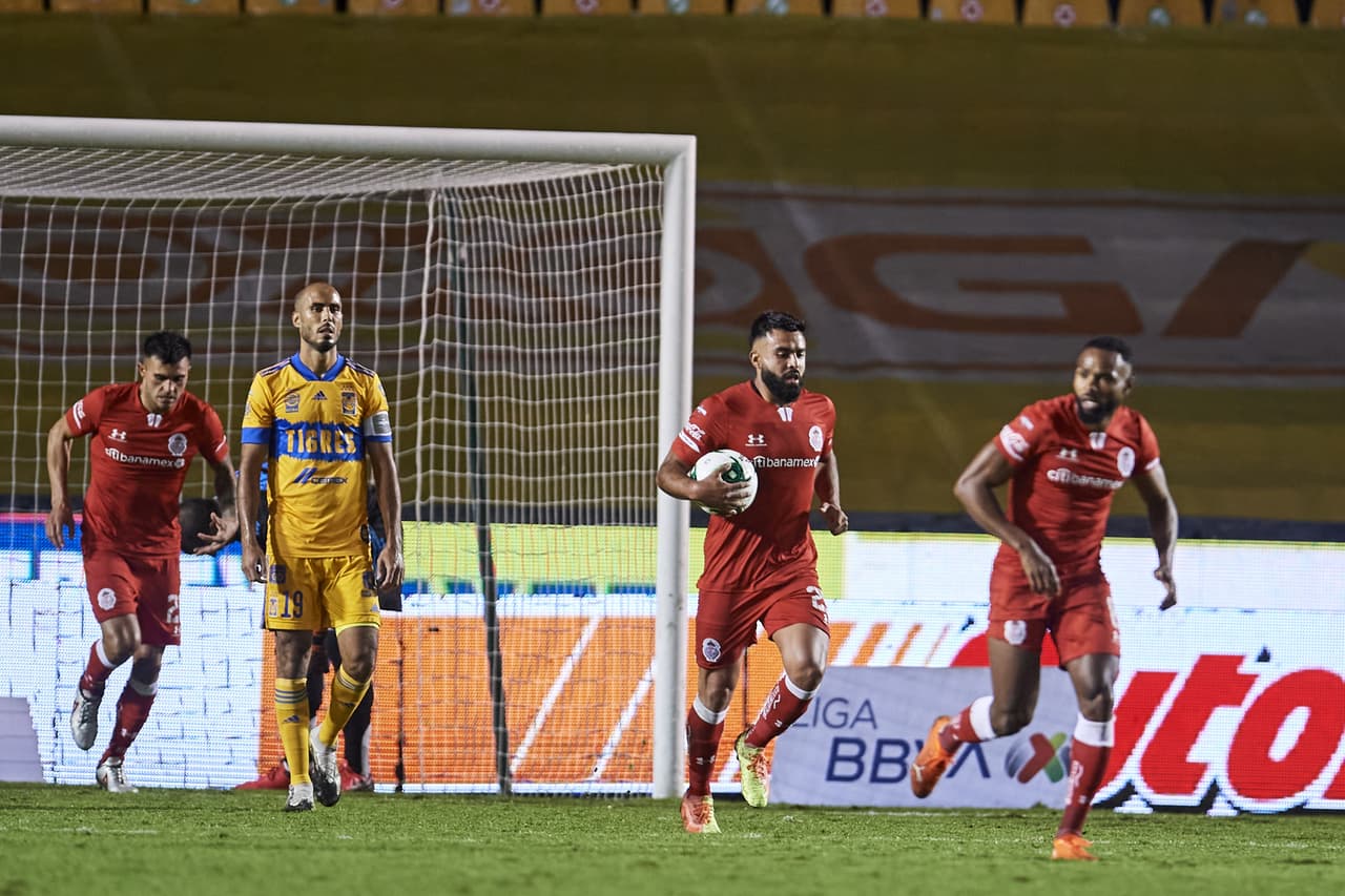 Con doblete de Andre Pierre Gignac, los Tigres sufren de más frente a los Diablos pero aseguran su lugar en la Liguilla del Guard1anes 2020.