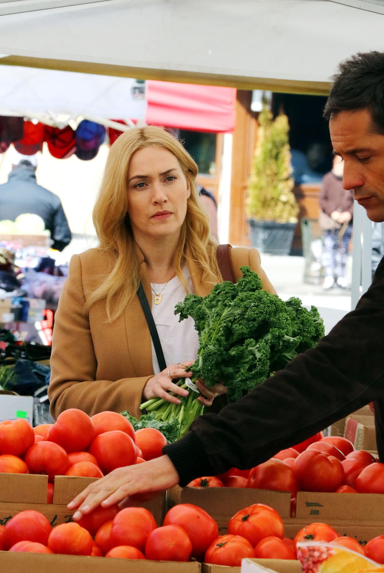 Kate en un mercadito de Manhattan.