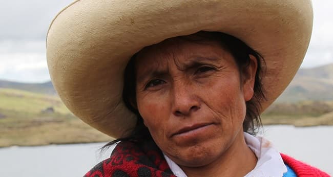 La campesina peruana Máxima Acuña demanda a su país ante la Corte Interamericana de Derechos Humanos por no protegerla